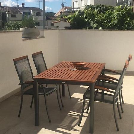 Apartment Lana Vrsar Exterior photo